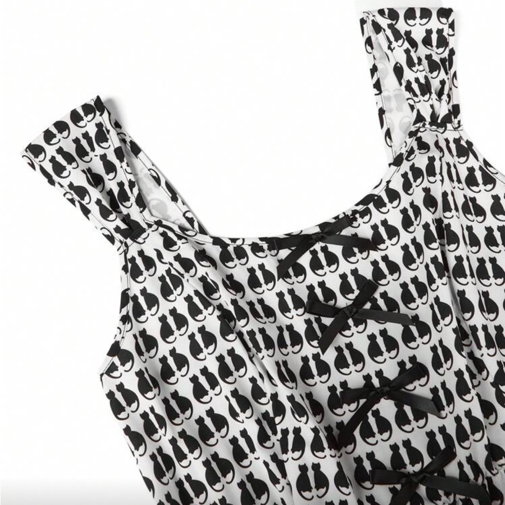 SOLD White Dress with Black Cats - Picture 3 of 4
